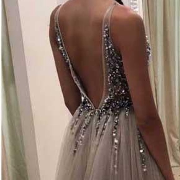 Gala dress - Picture 6 of 6